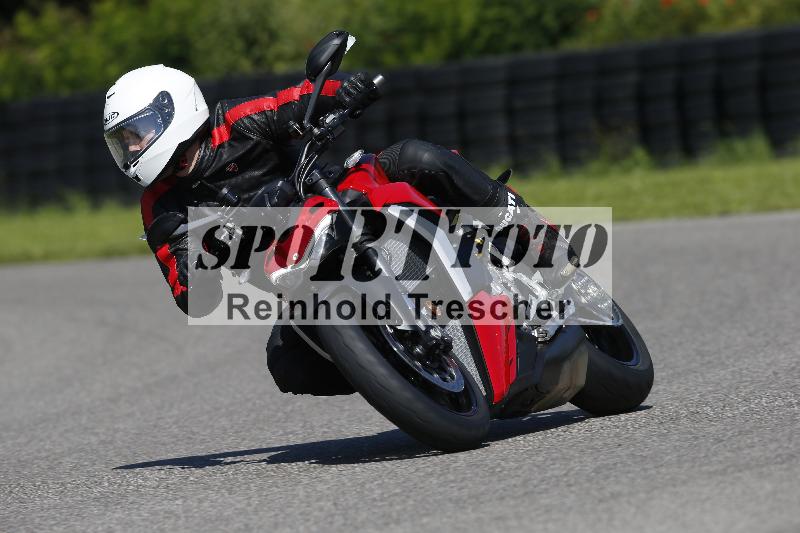 /Archiv-2024/29 12.06.2024 MOTO.CH Track Day ADR/Gruppe gelb/unklar